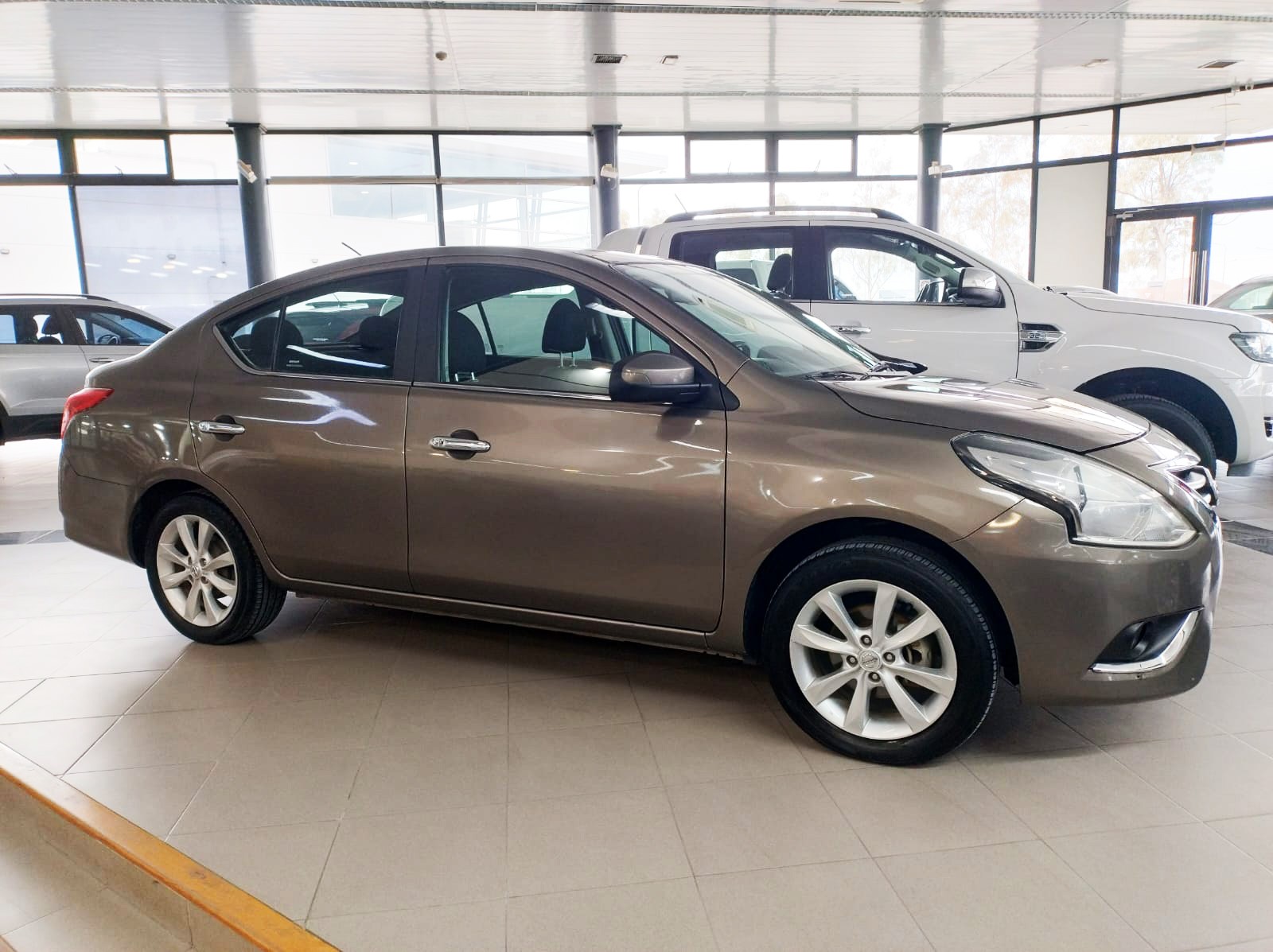 NISSAN VERSA ADVANCE 2019