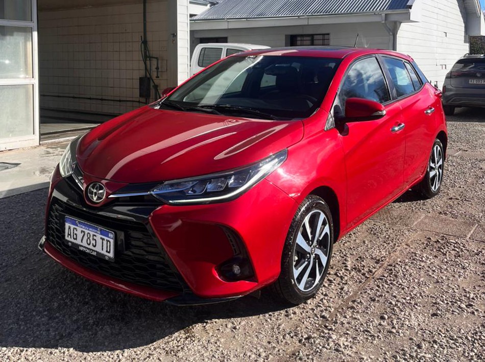TOYOTA YARIS CVT 2024 AT
