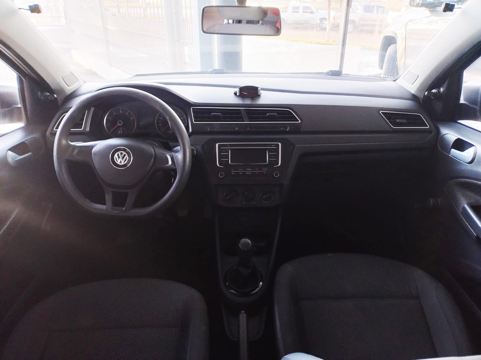 VW VOYAGE 2017