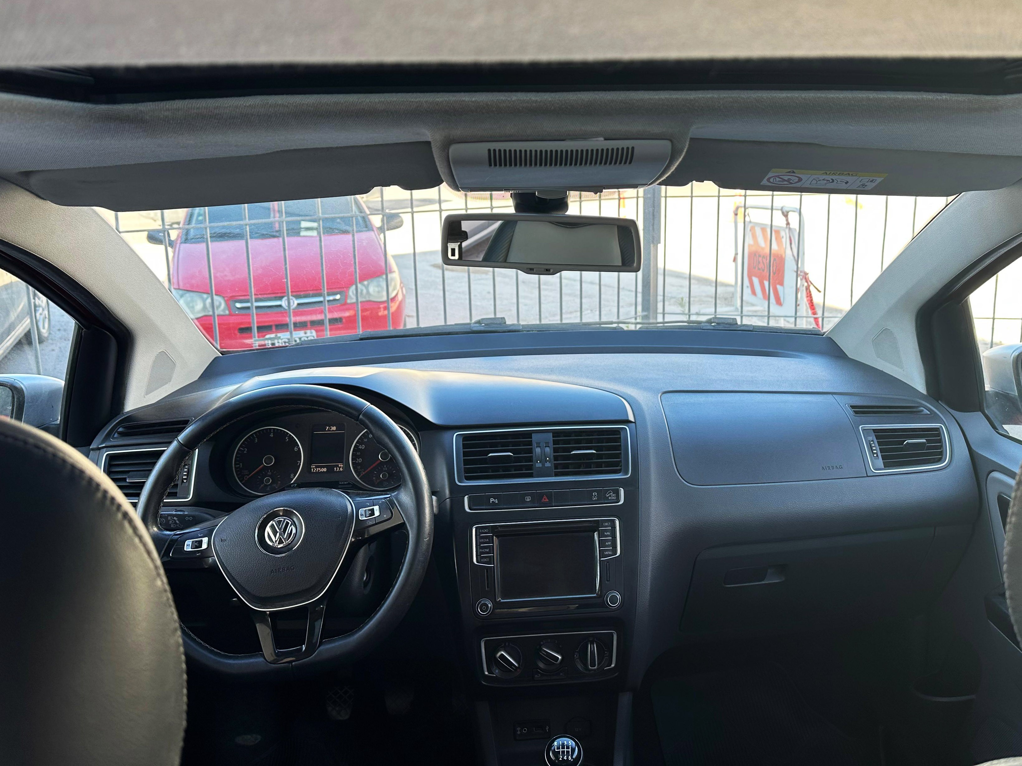 VW SURAN CROSS 2017