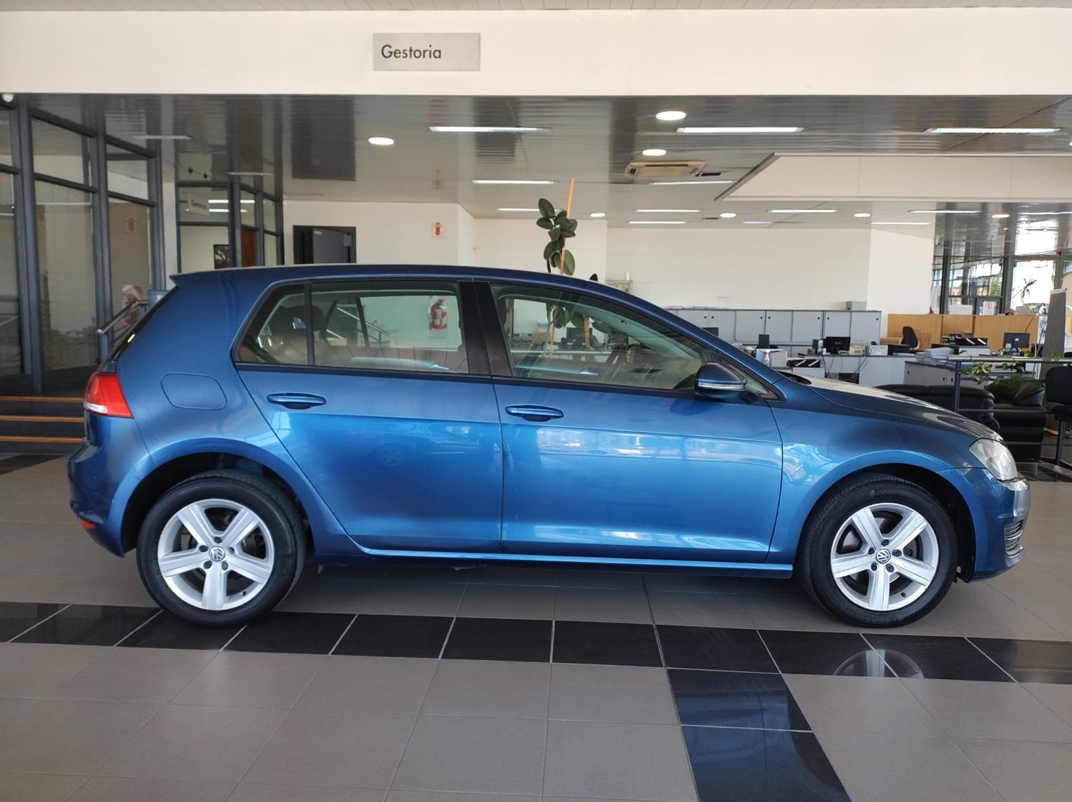 VW GOLF 2017