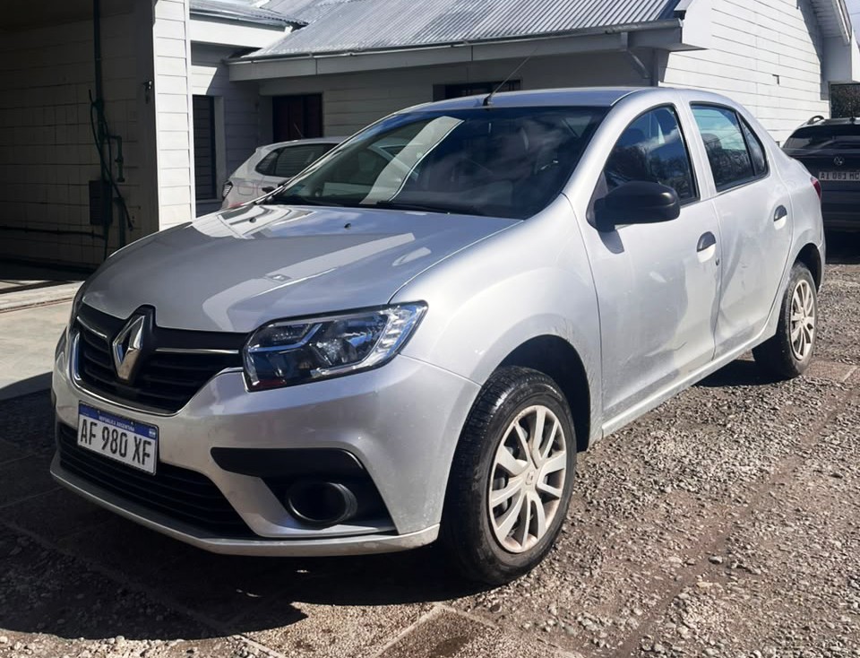 RENAULT LOGAN 2023