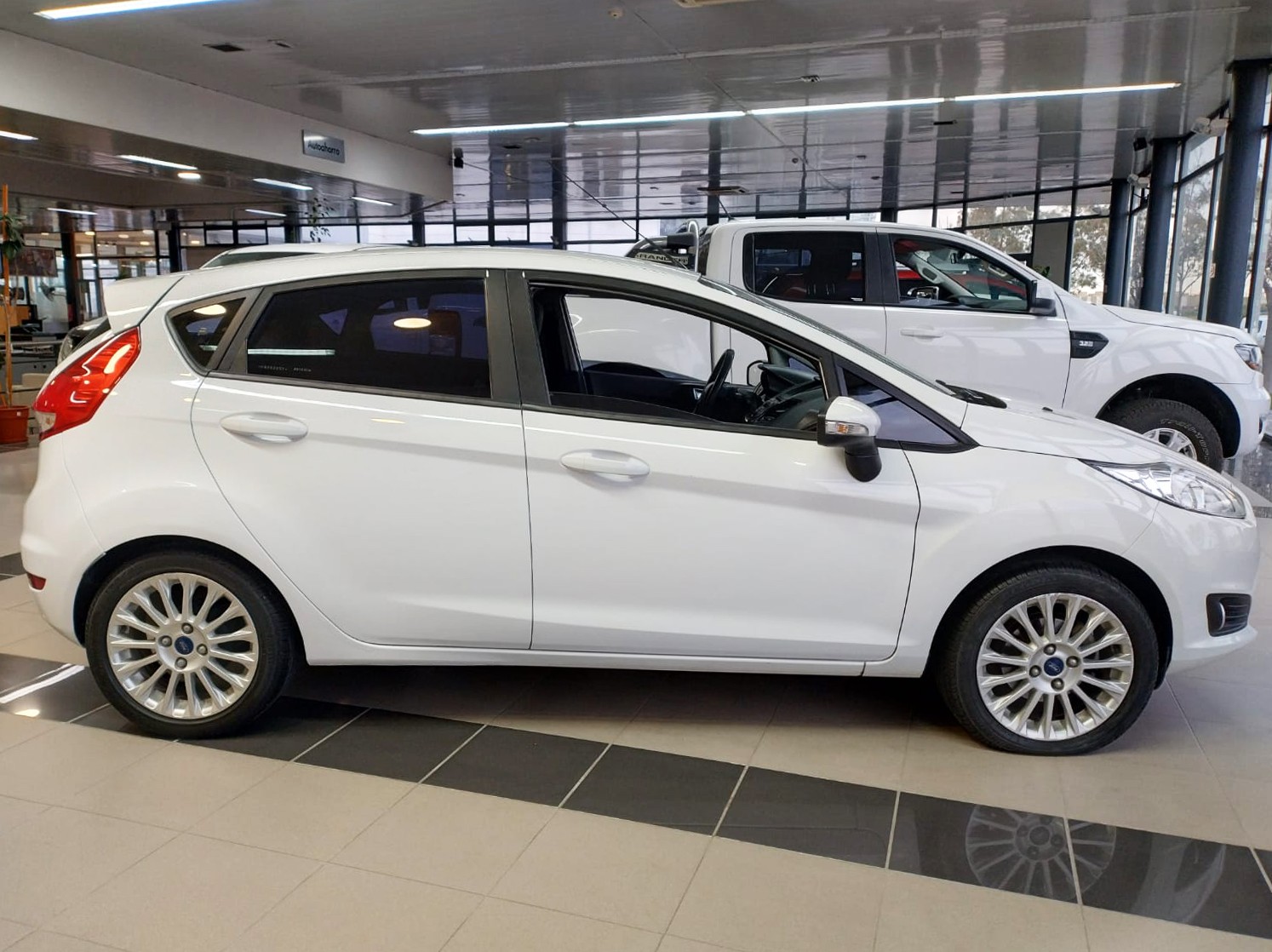 FORD FIESTA SE 2017